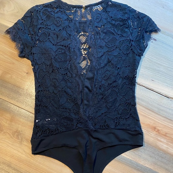 Black lace bodysuit - Picture 2 of 2